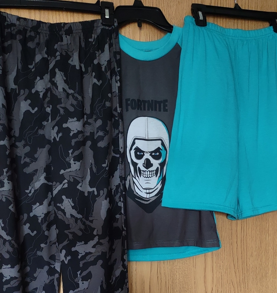 Boys Fortnite 3 piece pj's